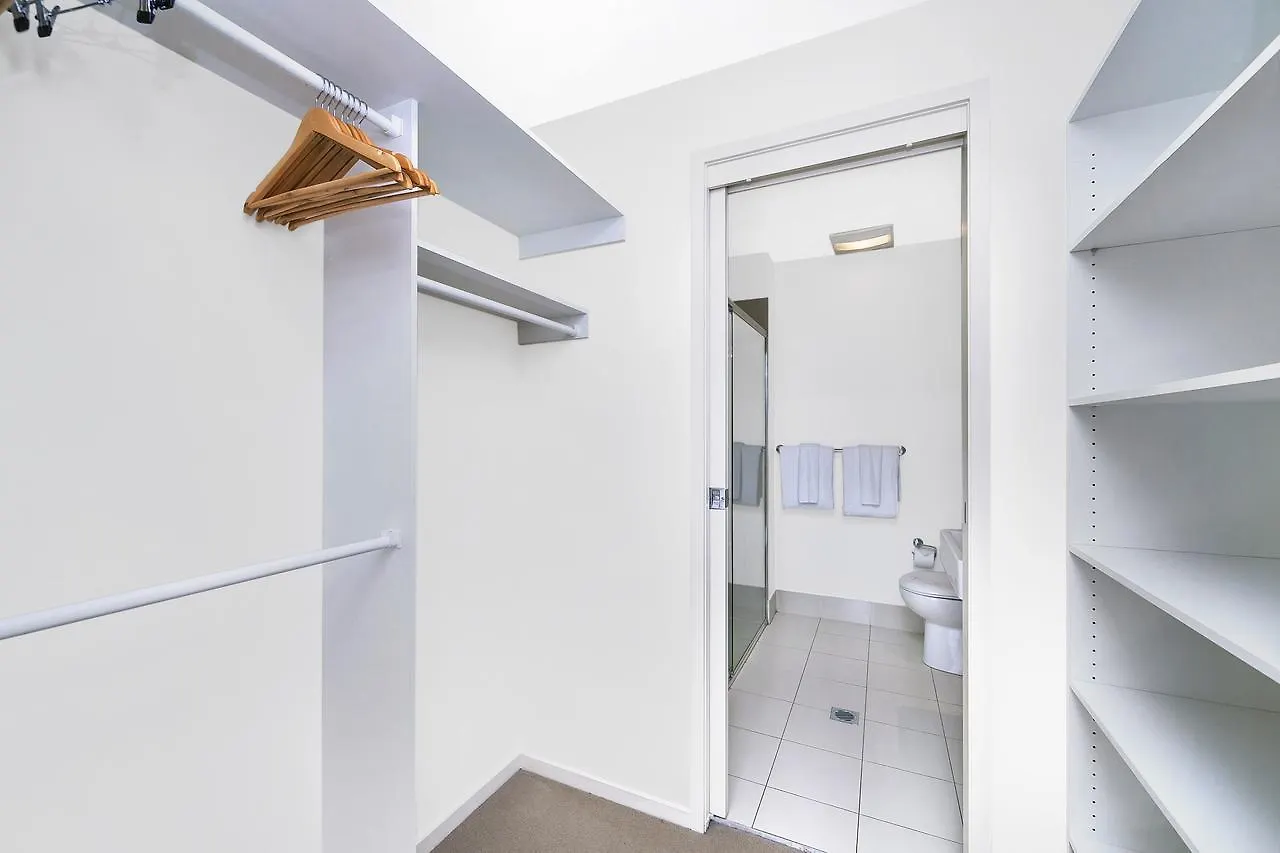 Accommodate Canberra - Dawes St. דירה